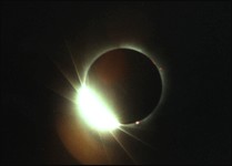 Eclipse_solaire_part[1]